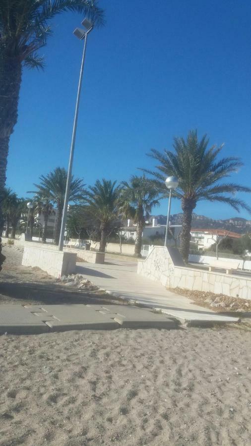 Apartamento Primera Linea De Mar Hospitalet De L'Infant Dış mekan fotoğraf