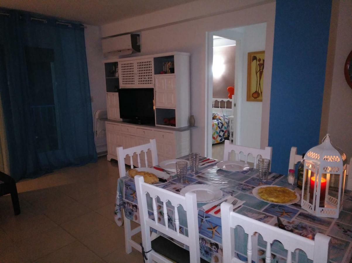 Apartamento Primera Linea De Mar Hospitalet De L'Infant Dış mekan fotoğraf