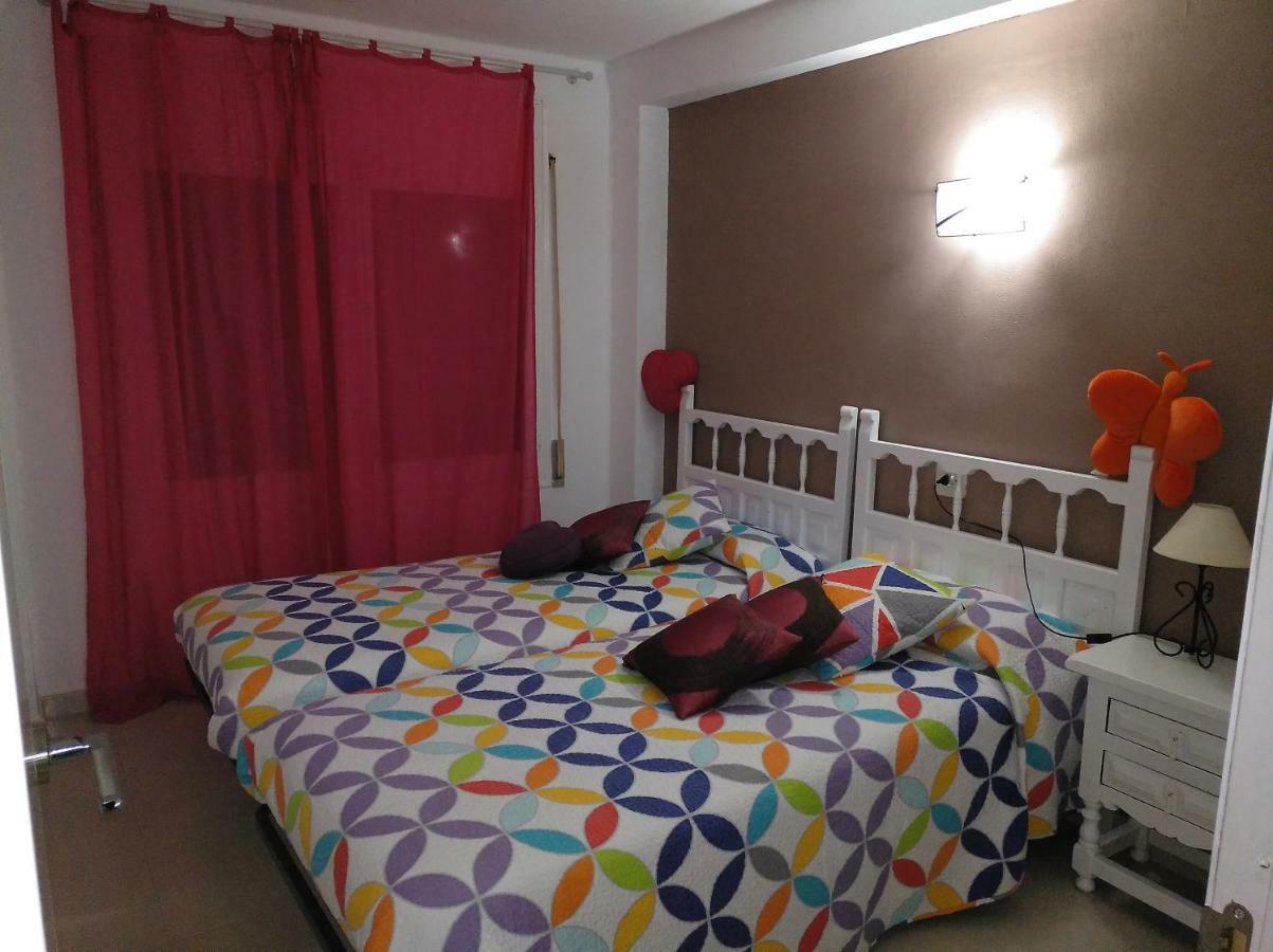 Apartamento Primera Linea De Mar Hospitalet De L'Infant Dış mekan fotoğraf