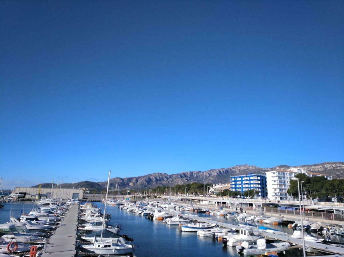 Apartamento Primera Linea De Mar Hospitalet De L'Infant Dış mekan fotoğraf