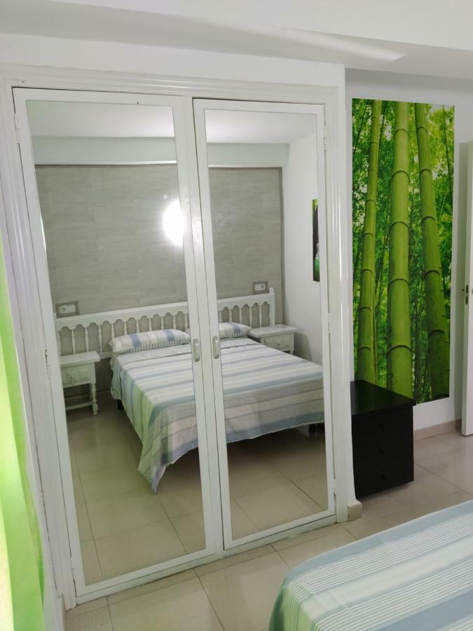 Apartamento Primera Linea De Mar Hospitalet De L'Infant Dış mekan fotoğraf